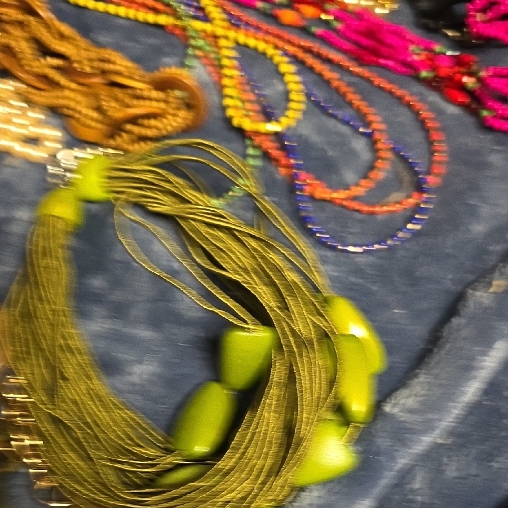Multicolor Beaded Necklace Set - Picture 5 of 5